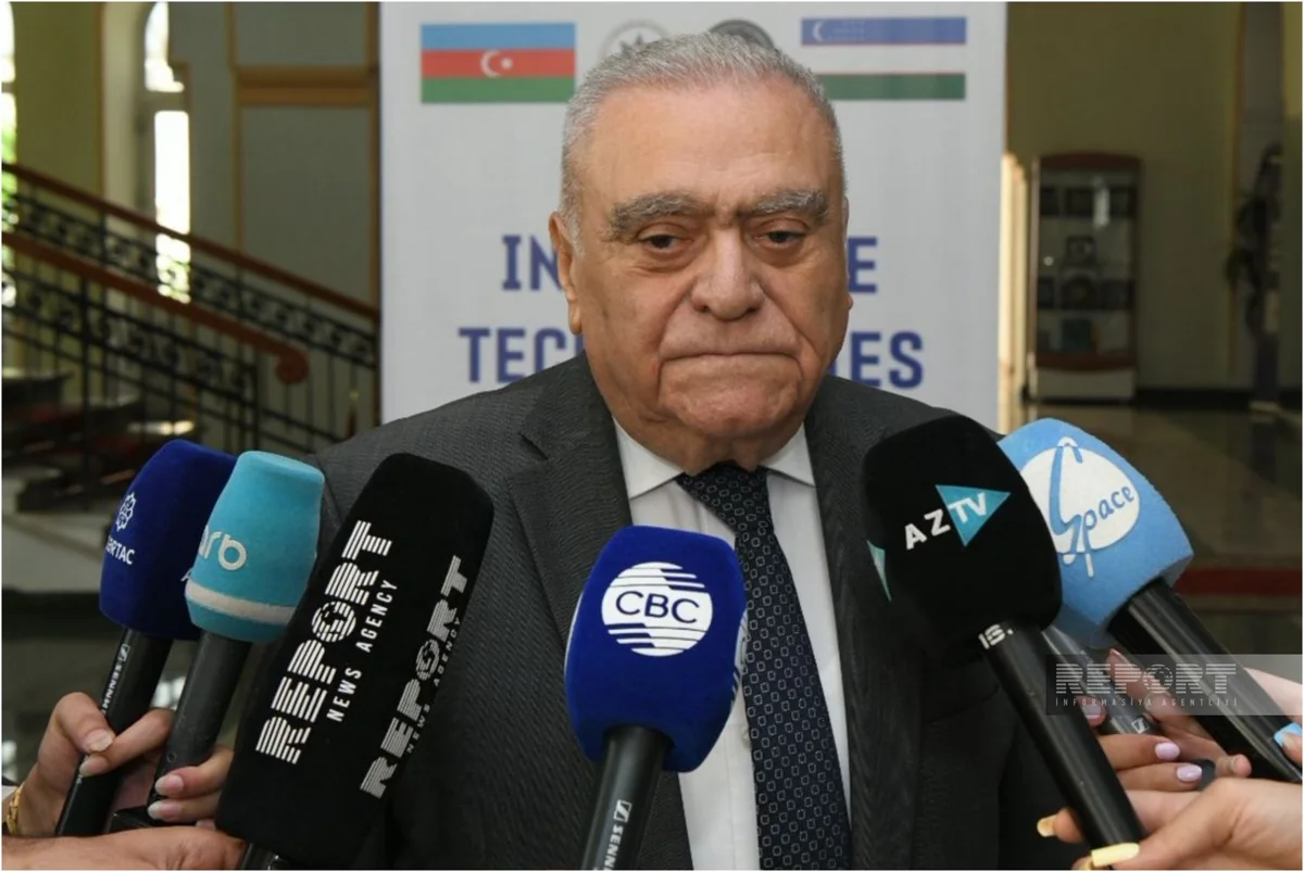 Urxan Ələkbərov: Azərbaycanda dövlət idarəçiliyində nisbətən az vəsaitlə böyük nailiyyətlər əldə olunub