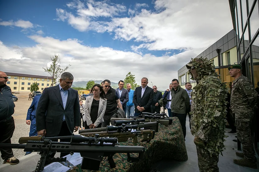 Azerbaijani delegation reviews military facilities, equipment in Georgia