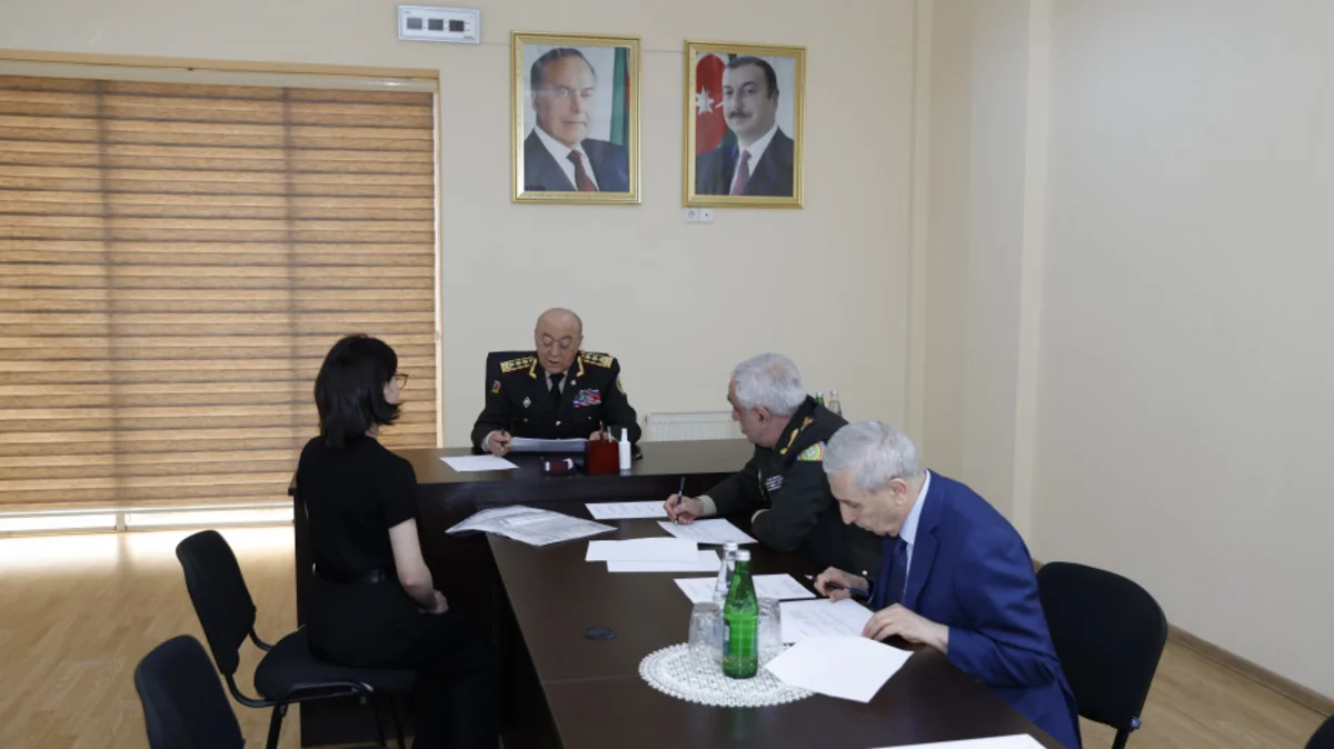 Kəmaləddin Heydərov Xırdalanda vətəndaşları qəbul edib