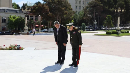Kəmaləddin Heydərov Xırdalanda vətəndaşları qəbul edib