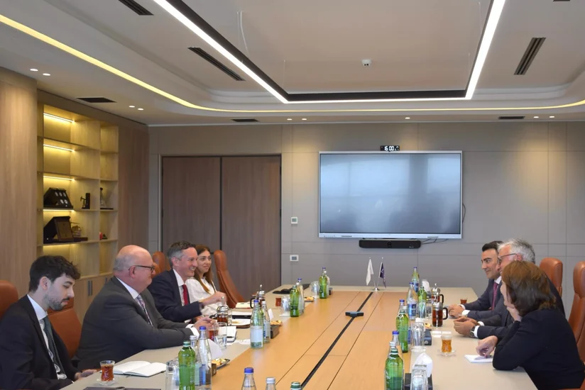 Azerbaijan, UK discuss strengthening cross-border investment ties
