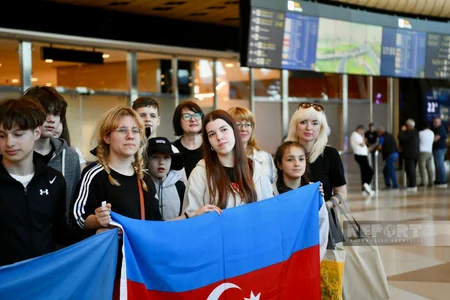 Daha bir qrup ukraynalı uşaq reabilitasiya üçün Azərbaycana gətirilib
