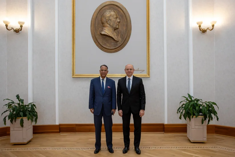 Azərbaycan Banqladeşlə enerji əməkdaşlığını müzakirə edib