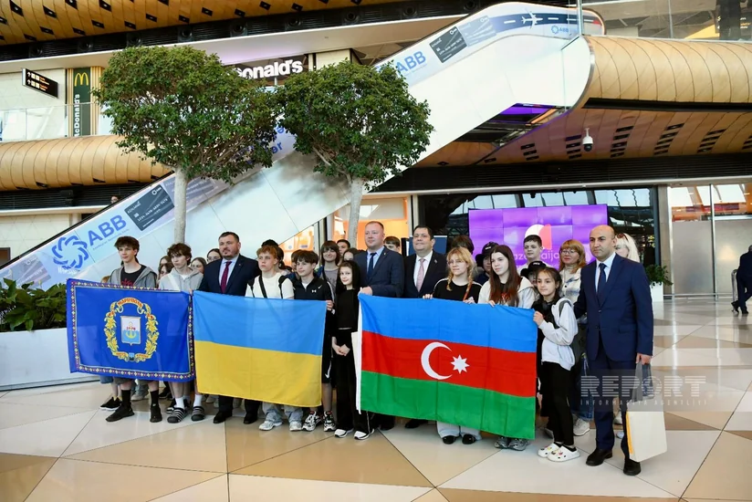 Daha bir qrup ukraynalı uşaq reabilitasiya üçün Azərbaycana gətirilib