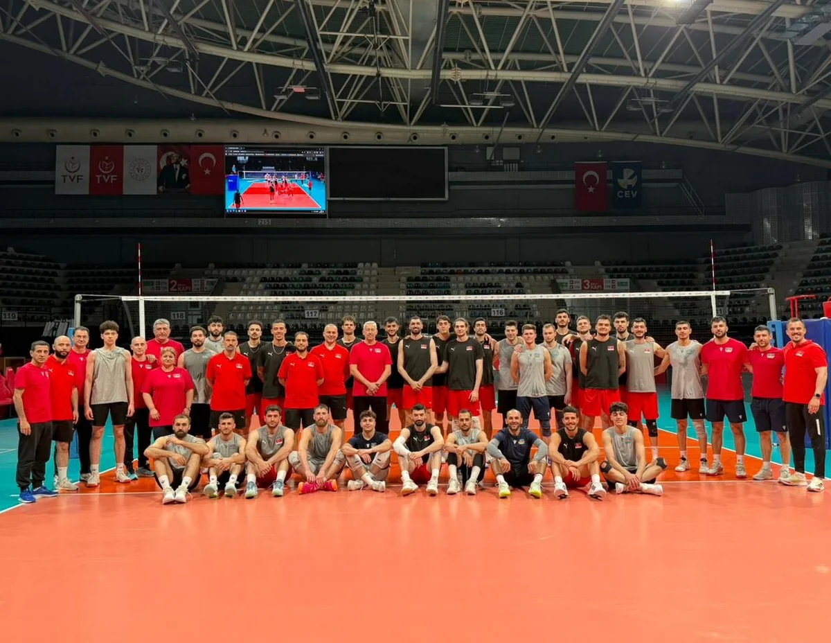 Kişi voleybolçulardan ibarət Azərbaycan millisi Avropa Liqasına hazırlığı başa vurub