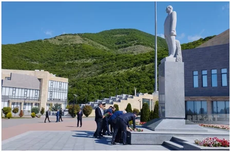 Şəkidə Heydər Əliyev irsində milli-mənəvi dəyərlərə həsr olunan konfrans keçirilib - YENİLƏNİB