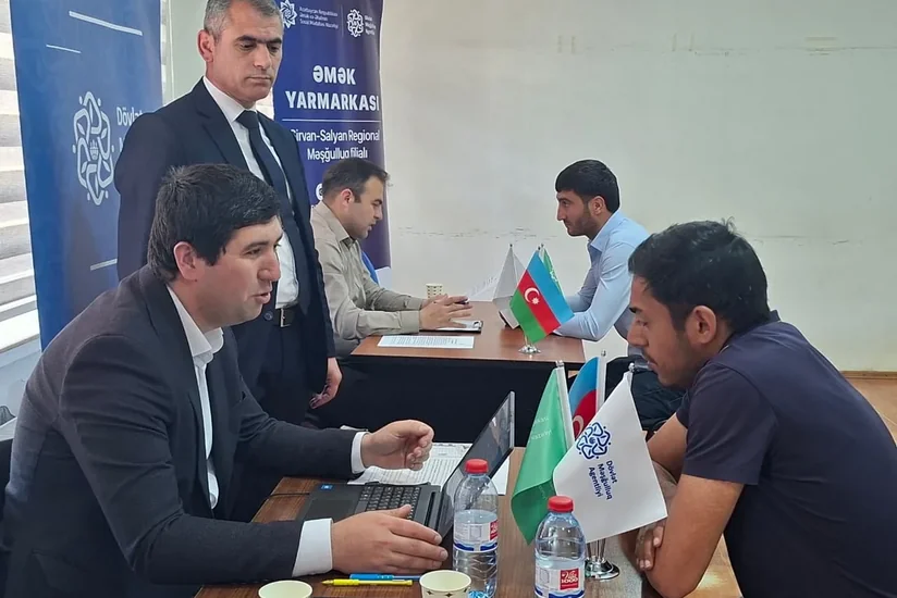 Biləsuvarda növbəti əmək yarmarkası keçirilib
