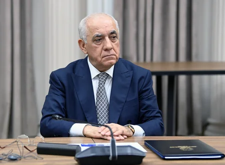 Əli Əsədov TDT-yə üzv ölkələrin mərkəzi bankları Şurasının iclasının iştirakçıları ilə görüşüb