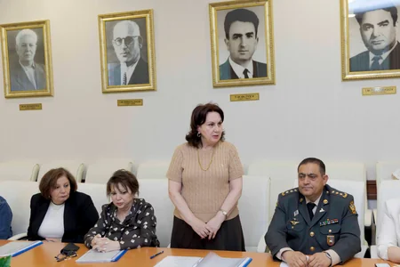 ATU-da tibb ixtisasları üzrə yeni tədris proqramlarının ilkin müzakirəsi keçirilib