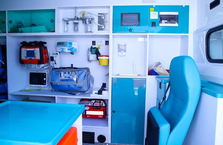 Regionlara 25 yeni ambulans və reanimobil təhvil verilib