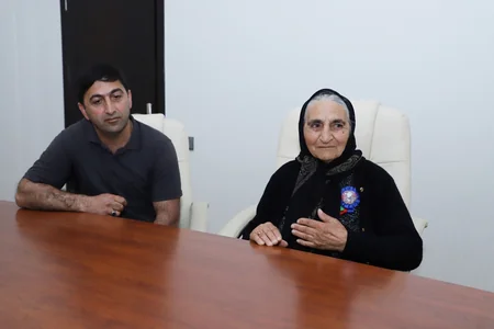 Mürsəl İbrahimov Ağsuda vətəndaşları qəbul edib