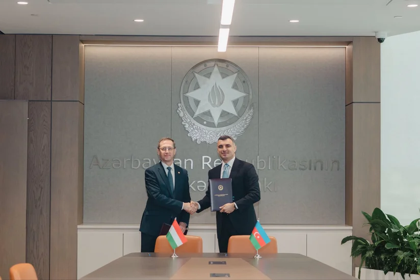 Central banks of Azerbaijan, Hungary ink MoU