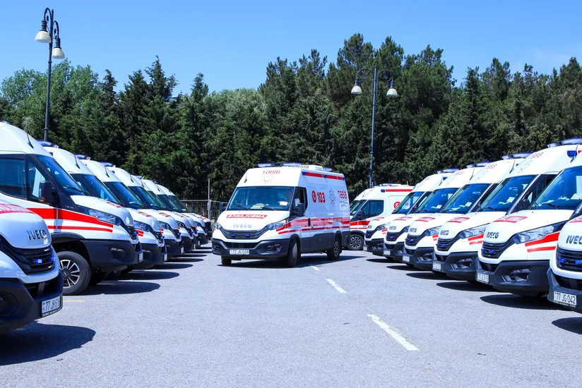 Regionlara 25 yeni ambulans və reanimobil təhvil verilib