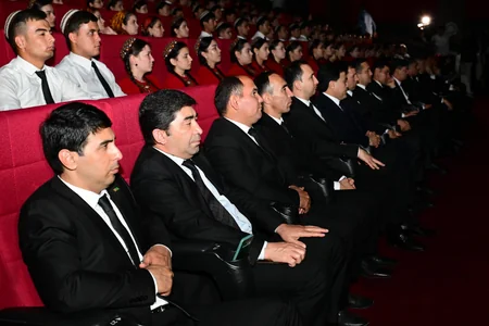 Türkmənistanda Tağıyev: Neft bədii filminin nümayişi olub