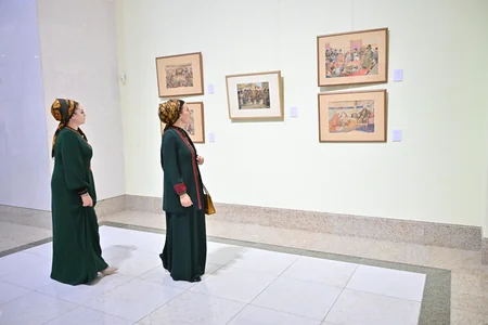 Exhibition of Azerbaijani decorative and applied arts underway in Turkmenistan