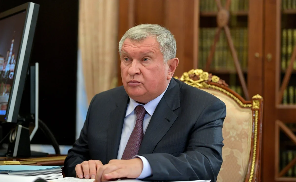 Sechin: Average oil price in 2026 may reach $95 per barrel