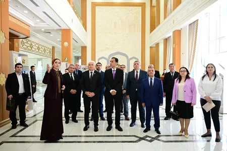 Arkadağ şəhər kitabxanasında Azərbaycan ədəbiyyatı guşəsinin açılışı olub