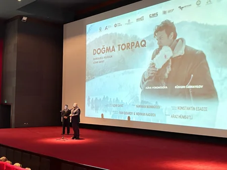 Aşqabad Kinoteatrında Doğma torpaq tammetrajlı bədii ekran əsəri nümayiş olunub