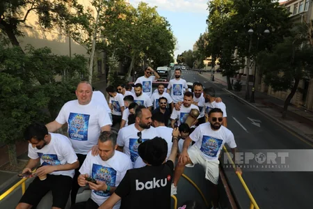 Azərbaycanın minifutbol millisi azarkeşlərlə görüşüb