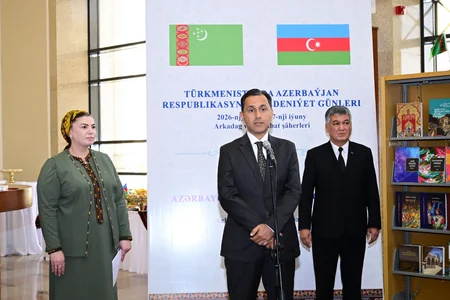 Türkmənistanın Dövlət Kitabxanasında Azərbaycan Ədəbiyyatı Guşəsinin açılışı olub