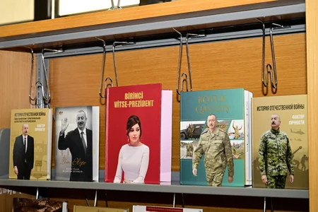 Türkmənistanın Dövlət Kitabxanasında Azərbaycan Ədəbiyyatı Guşəsinin açılışı olub