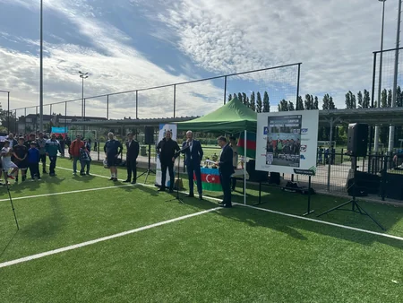 Brüsseldə ənənəvi beynəlxalq Suqovuşan minifutbol turniri keçirilib
