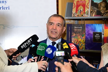 Türkmənistanın Dövlət Kitabxanasında Azərbaycan Ədəbiyyatı Bölməsinin açılışı olub