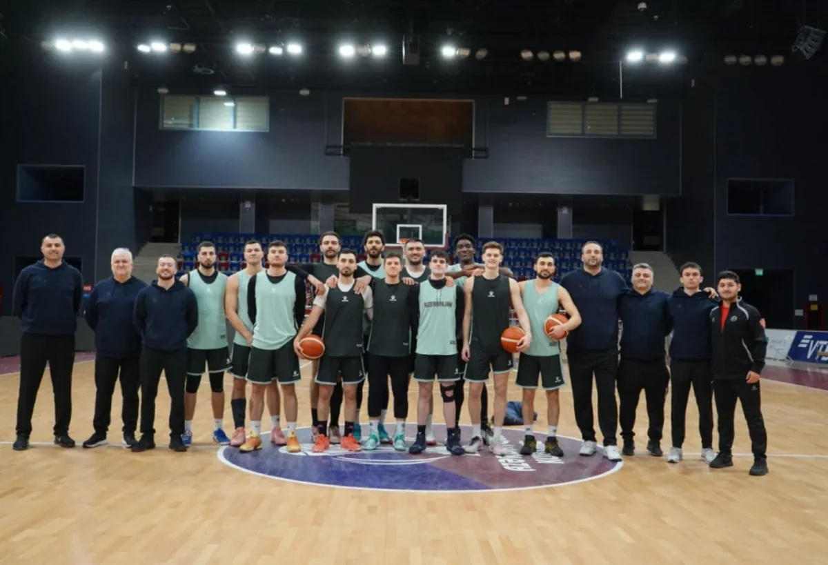 Azərbaycanın kişilərdən ibarət basketbol yığması Belarusla i