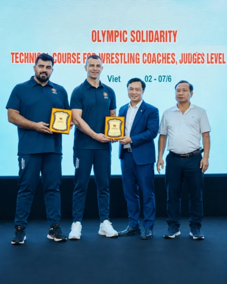Oyan Nəzəriani Vyetnamda IOC və UWW-nin birgə təşkil etdiyi məşqçilik kursunda təlim keçib