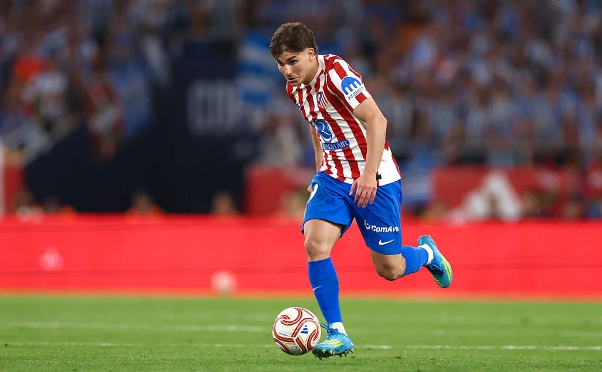 "Atletiko" Alvaresi "Real"a 150 milyon avroya satm