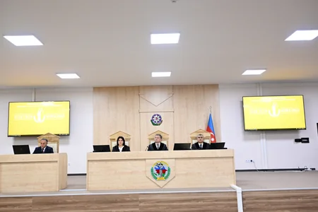 Ermənistan vətəndaşlarının şikayətləri üzrə apellyasiya məhkəməsində tərəflərin çıxışlarına başlanılıb