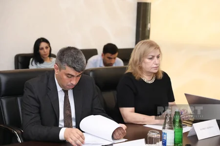 Bakıda uşaqların rəqəmsal təhlükəsizliyi, zərərli asılılıqdan qorunması müzakirə olunub
