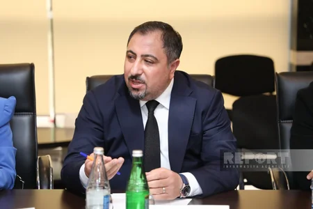 Bakıda uşaqların rəqəmsal təhlükəsizliyi, zərərli asılılıqdan qorunması müzakirə olunub