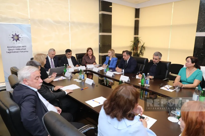 Bakıda uşaqların rəqəmsal təhlükəsizliyi, zərərli asılılıqdan qorunması müzakirə olunub