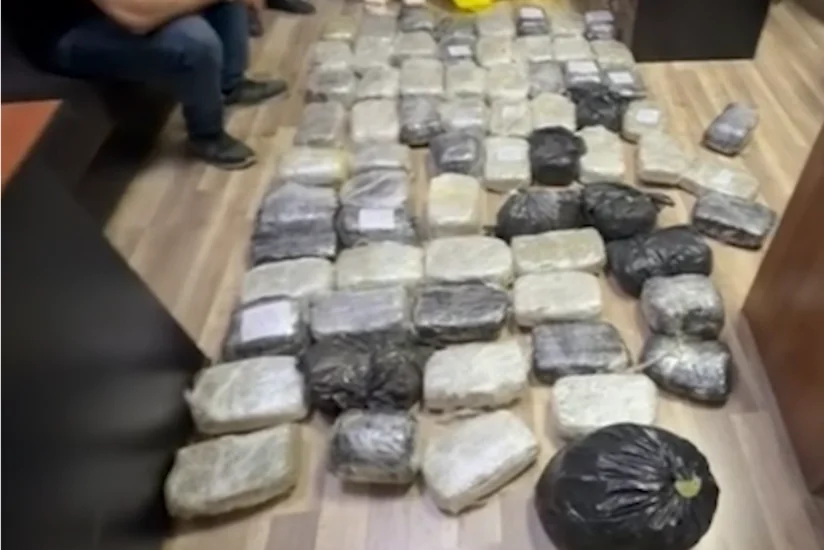 Полиция изъяла 72 кг наркотиков, переправленных в Азербайджан на параплане