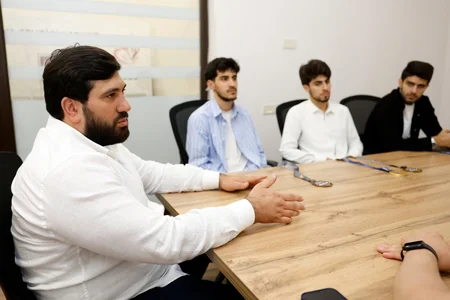 MPK rəhbərliyi beynəlxalq turnirlərdə medal qazanan parataekvondoçularla görüşüb