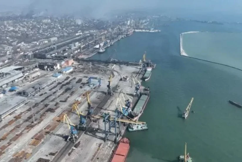Ukrayna Mariupol limanına zərbə endirib