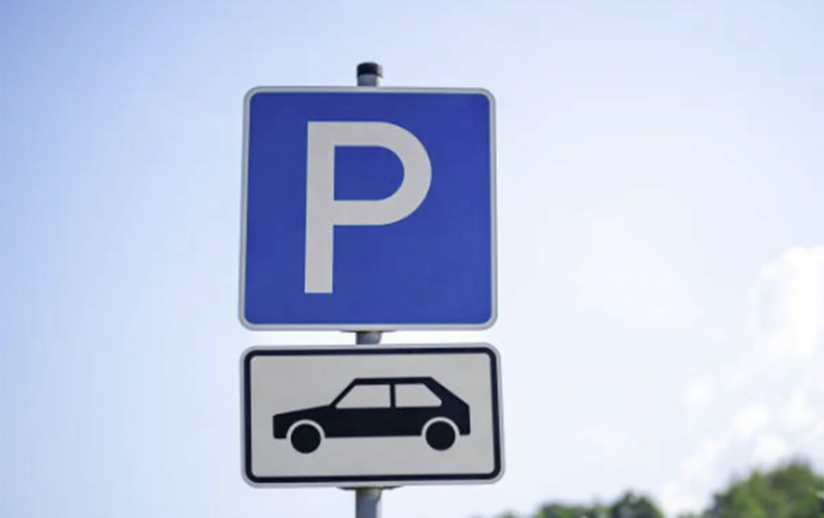 Dövlət qurumları üçün xidməti parklanma yerlərinin siyahısı 