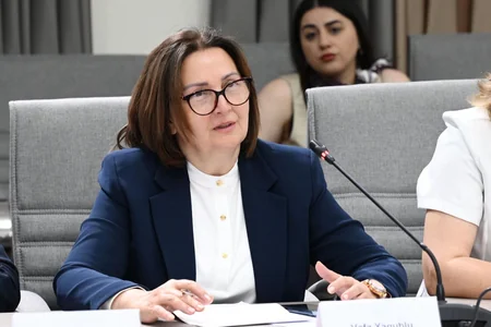 Uşaqların zərərli informasiyadan qorunmasına yönəlmiş normativ hüquqi akt layihəsi müzakirə olunub