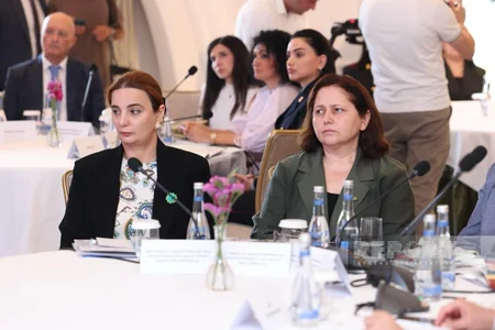 Uşaqlar və Hüquq kitabının təqdimat mərasimi keçirilib