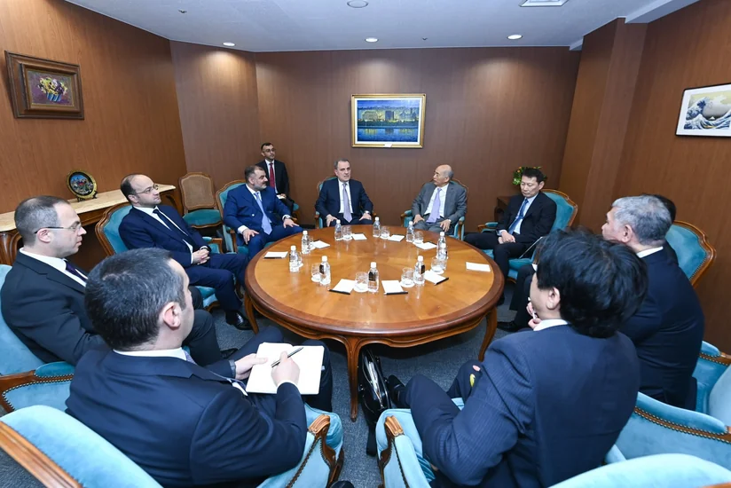 Jeyhun Bayramov briefs experts in Tokyo on Azerbaijan's foreign policy priorities