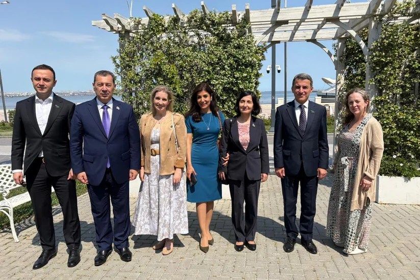 Samad Seyidov discusses future of Azerbaijan–US relations with American diplomats