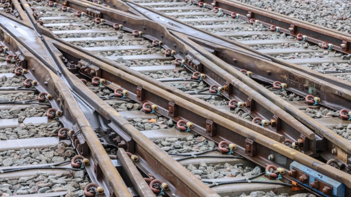 Passenger train derails in Iran