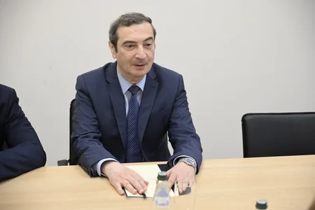 Azərbaycan ilə Serbiya arasında dövlət idarəçiliyinin modernləşdirilməsi müzakirə edilib