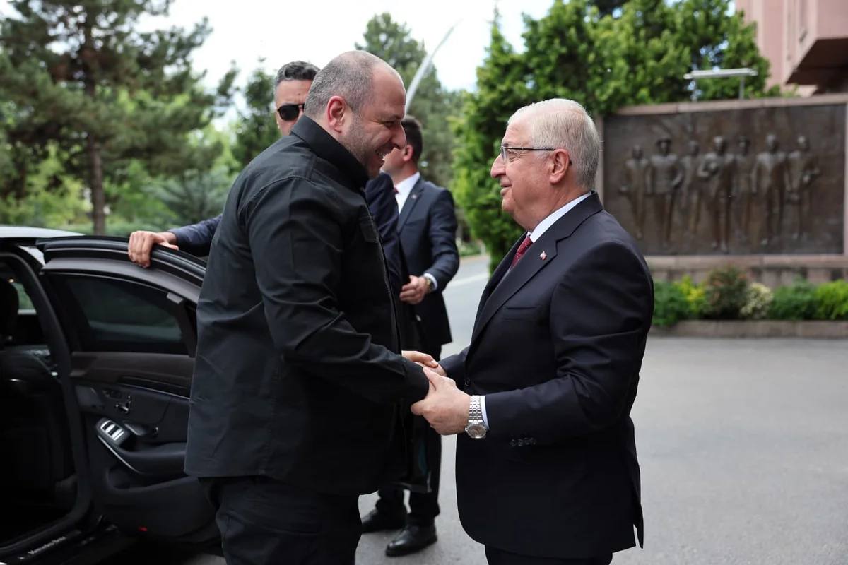 Yaşar Gülər ilə Rüstəm Umerov regional təhlükəsizl