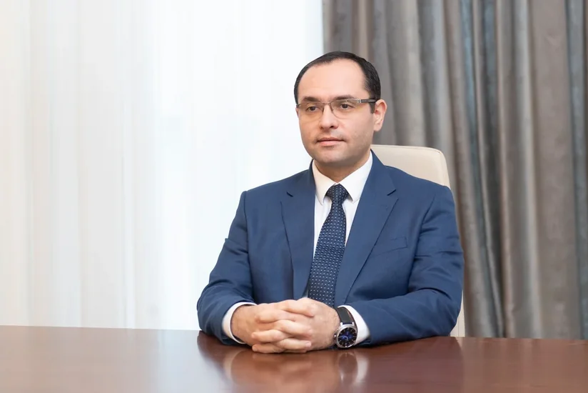 Minister: Grain covers 74% of land, yields only 11% Azerbaijan's output