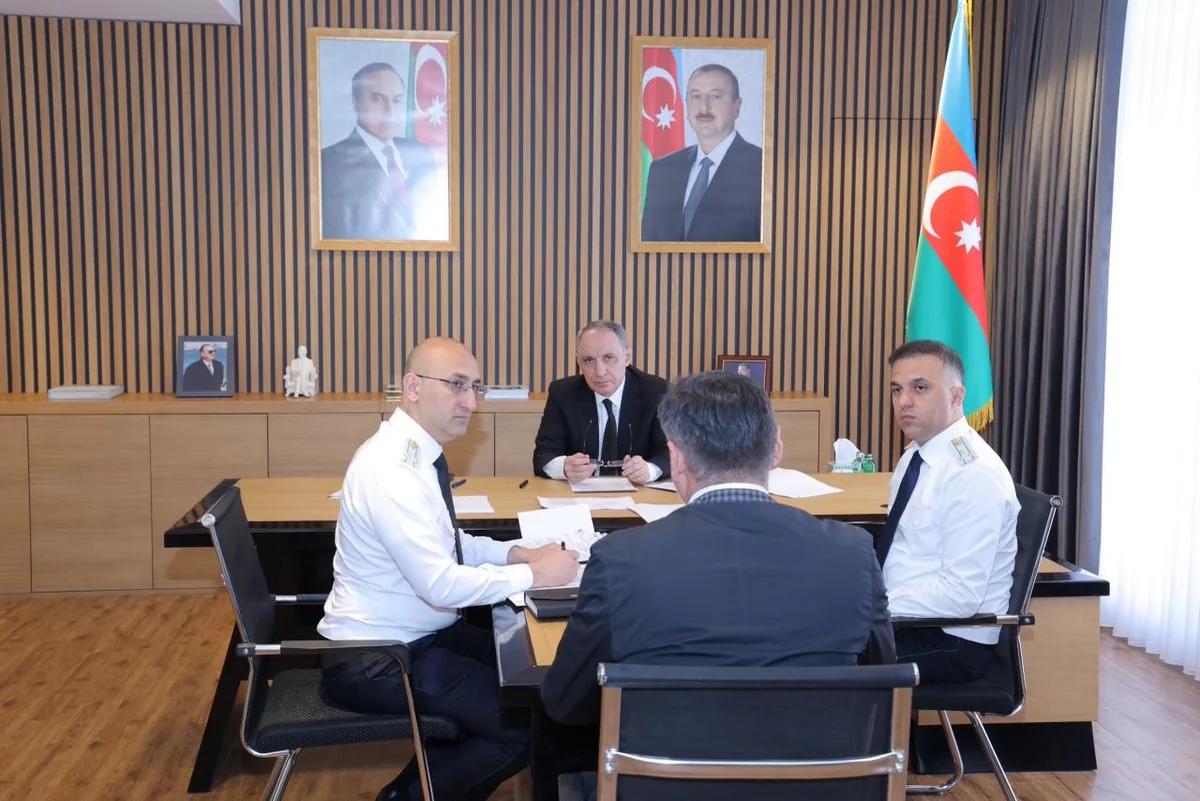 Kamran Əliyev Nərimanov rayonunda vətəndaşları qəbul edib