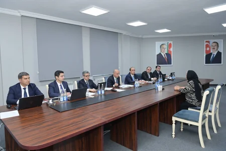 Emin Əmrullayev Gəncədə vətəndaşları qəbul edib