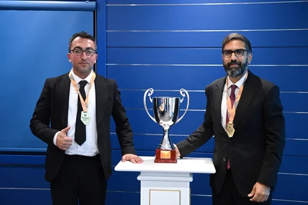 Rövşən Nəcəf Dünya Korporativ Oyunlarının qalibi olan komanda ilə görüşüb