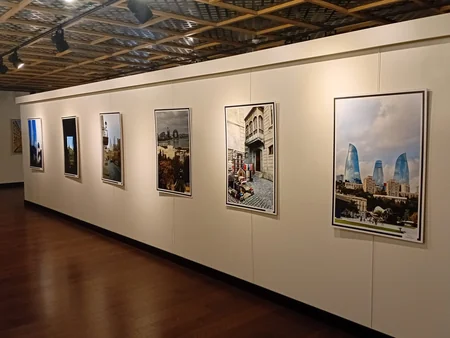 Ankarada azərbaycanlı tələbələr Bir şəhər, iki baxış fotomüsabiqəsində mükafatlandırılıblar